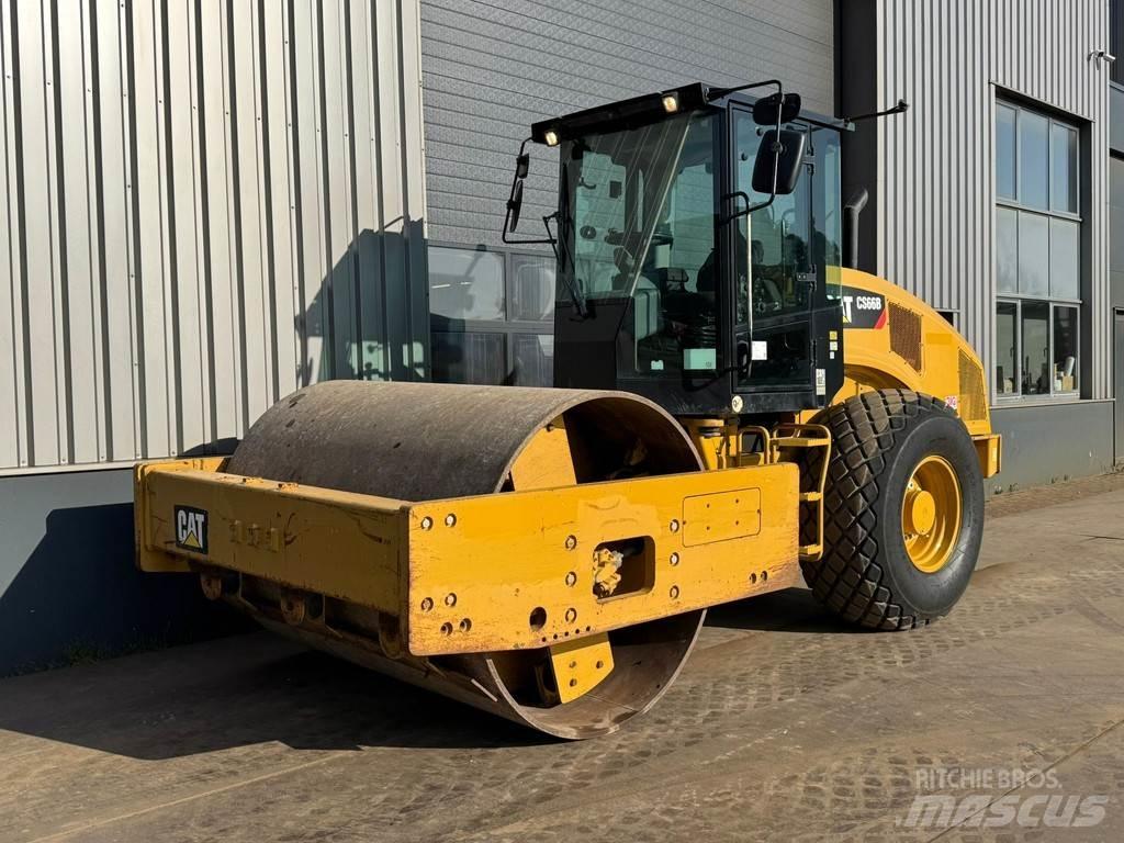 CAT CS66B Грунтові котки