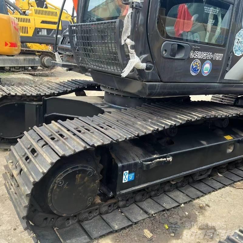 Hitachi ZX 160 Гусеничні екскаватори