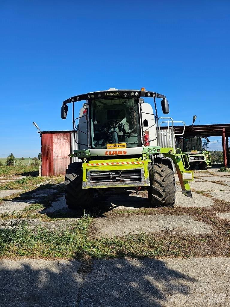 CLAAS Lexion 660 Зернозбиральні комбайни