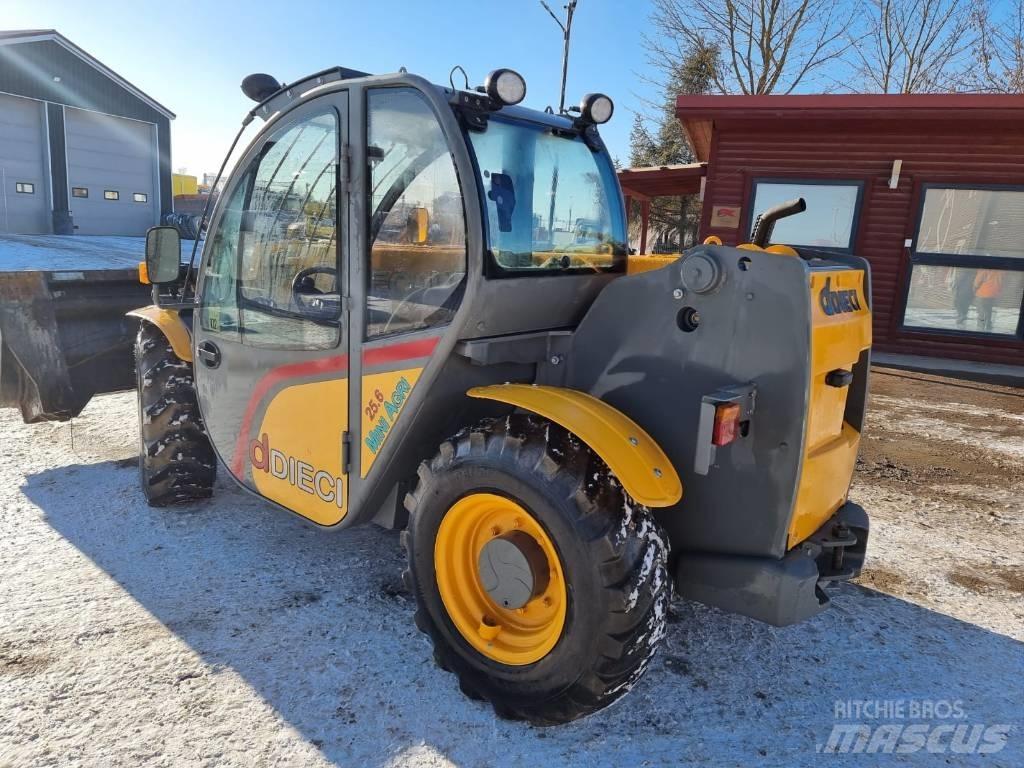 Dieci Mini Agri 25.6 Телескопічні фронтальні навантажувачі