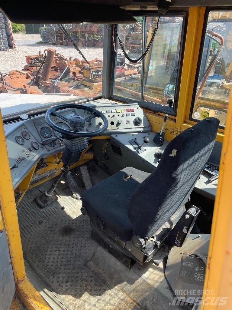 Volvo A20C Зчленовані самоскиди