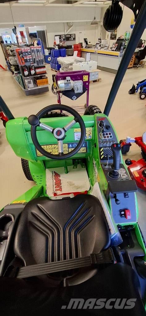 Avant 528 Багатофункціональне обладнання для вантажних і землекопальних робіт