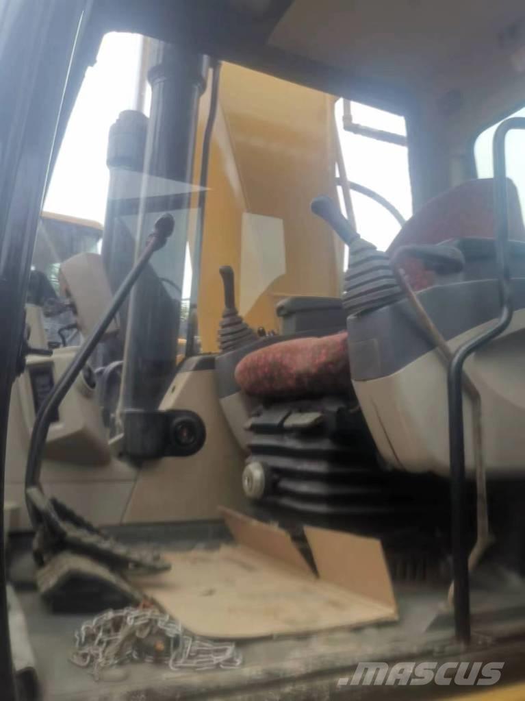 CAT 325 D Гусеничні екскаватори