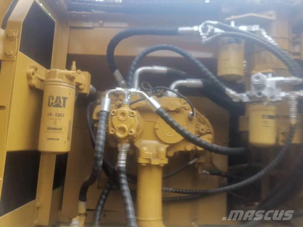 CAT 325 D Гусеничні екскаватори