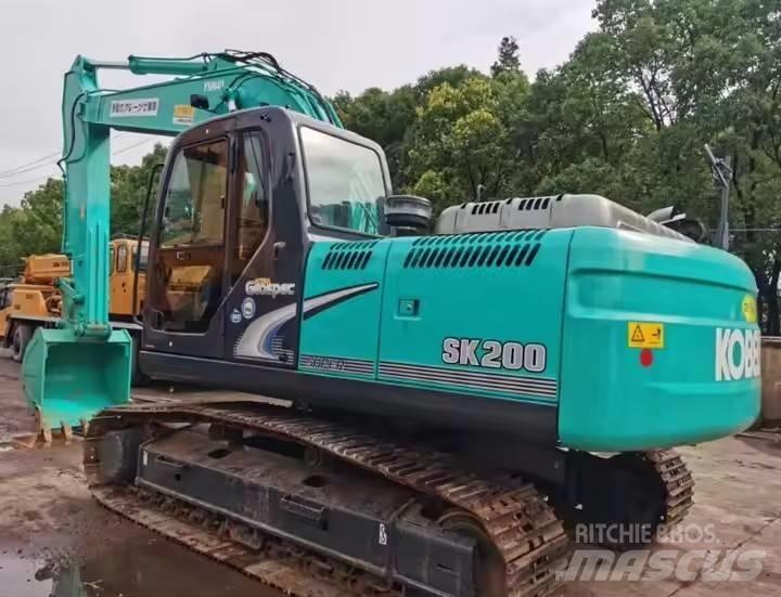 Kobelco SK200 Гусеничні екскаватори