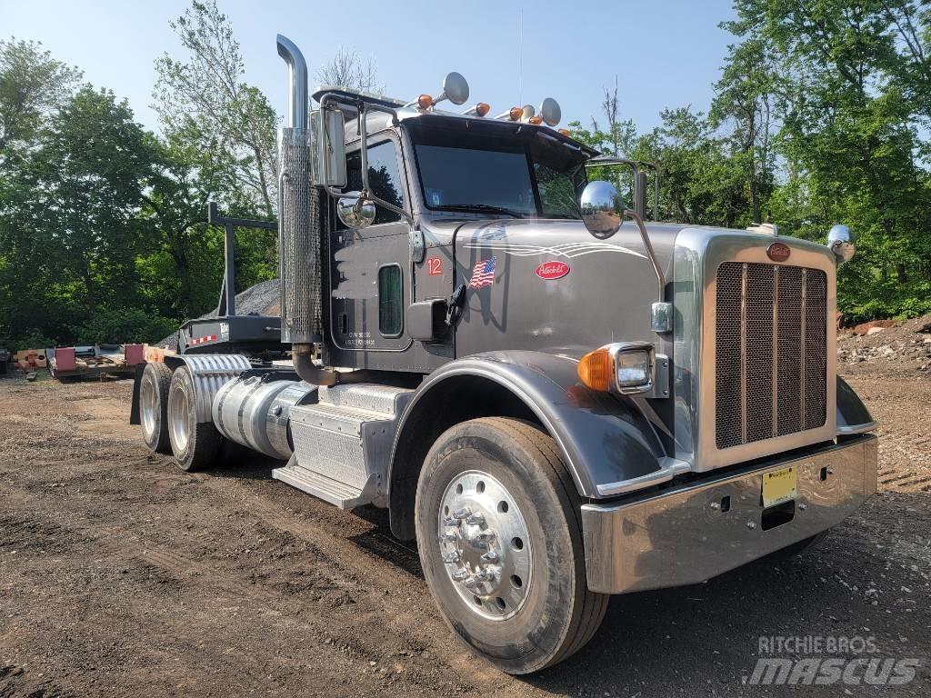 Peterbilt 365 Тягачі