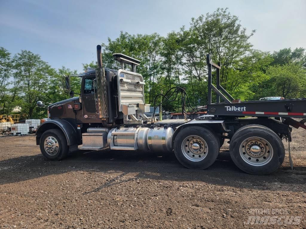 Peterbilt 365 Тягачі