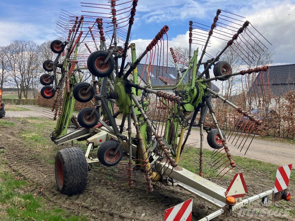 CLAAS Liner 3500 Граблі і сінозворушувачі