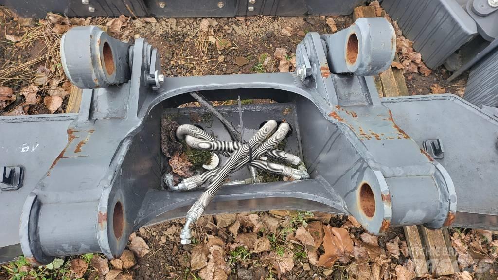Doosan outdigger Шасі