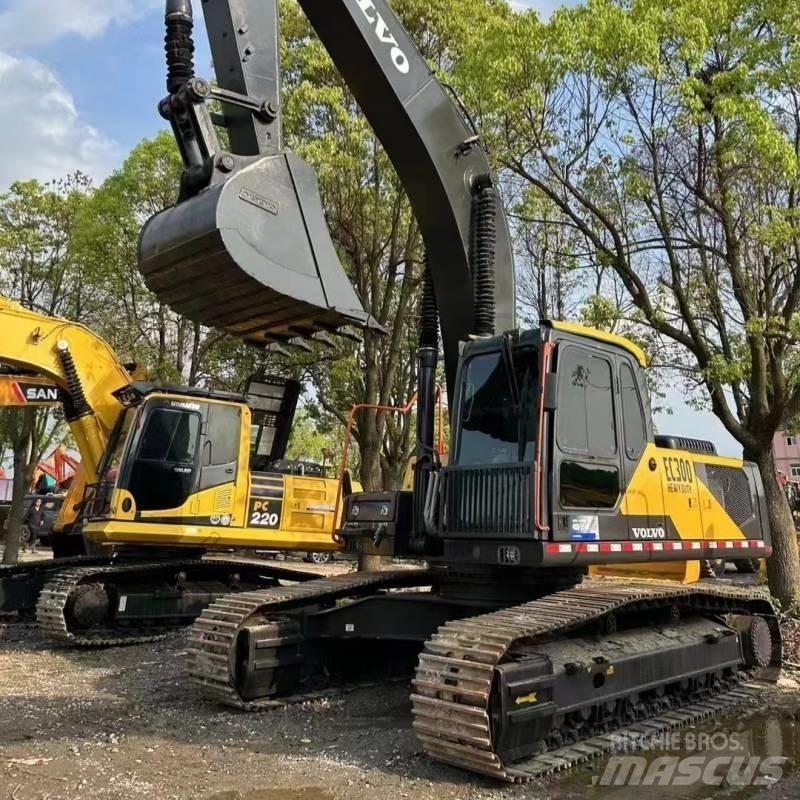 Volvo EC300 Гусеничні екскаватори