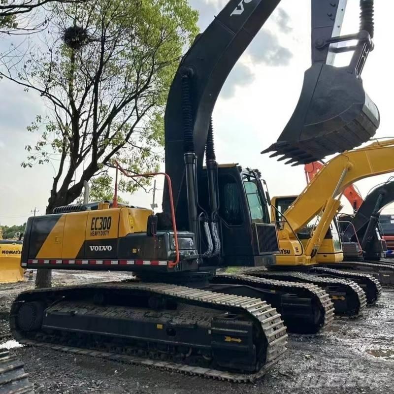Volvo EC300 Гусеничні екскаватори