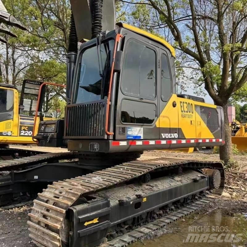 Volvo EC300 Гусеничні екскаватори