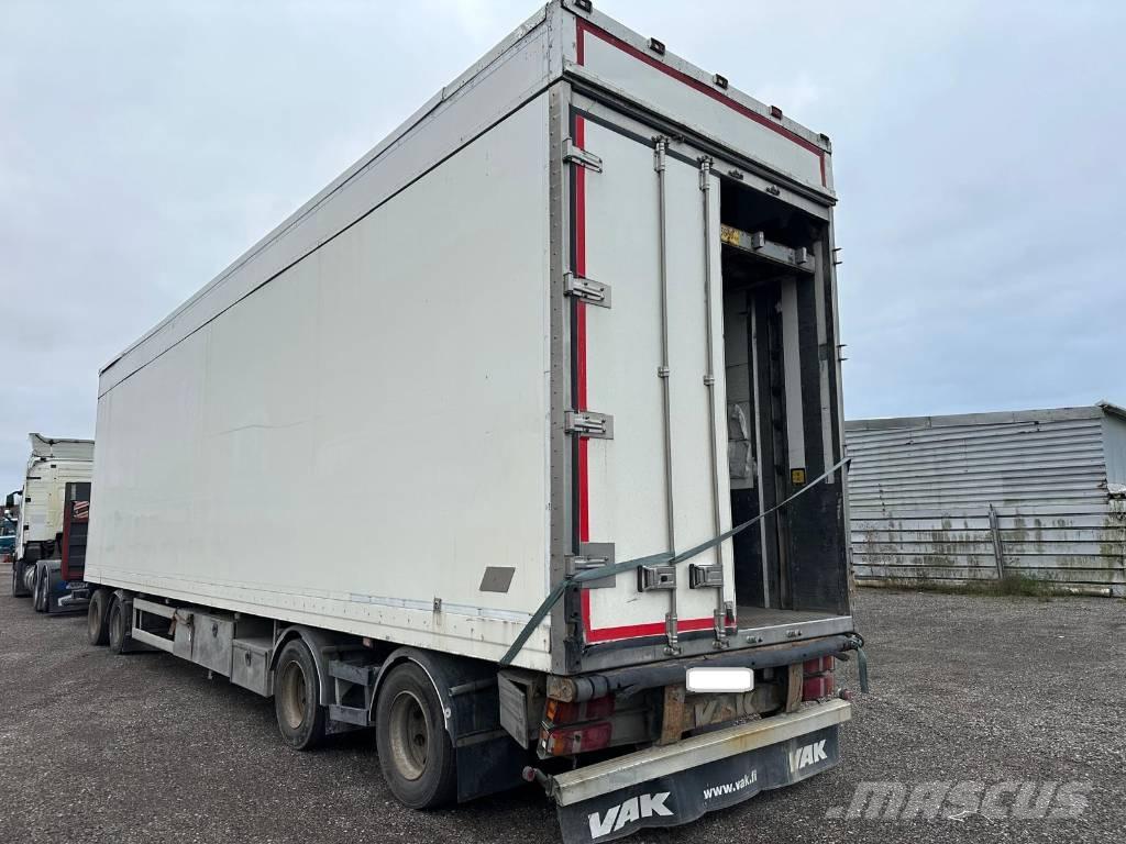 VAK V-4-40 Причепи-рефрижератори