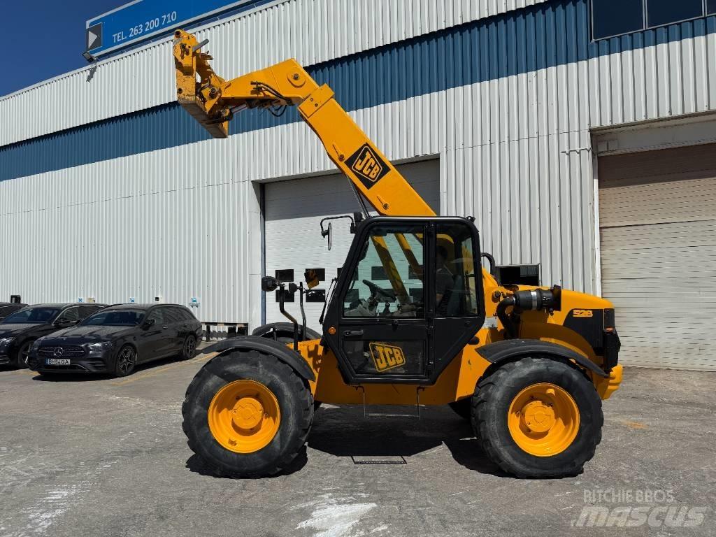 JCB 528-70 Телескопічні навантажувачі