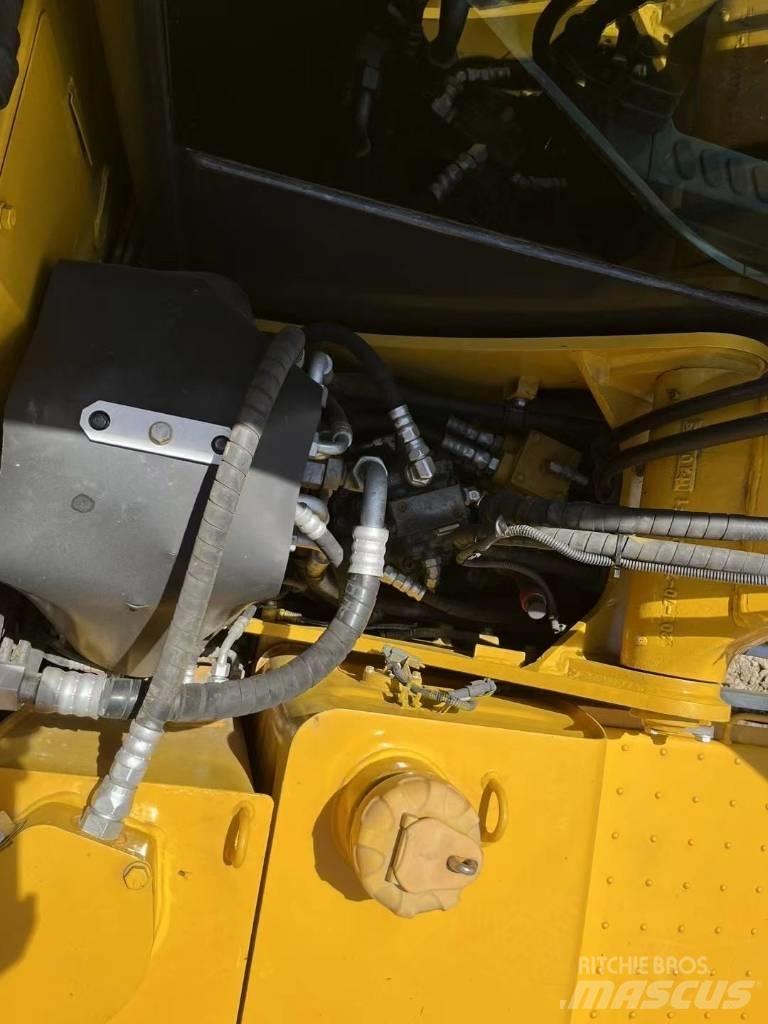 Komatsu PC 70 Гусеничні екскаватори