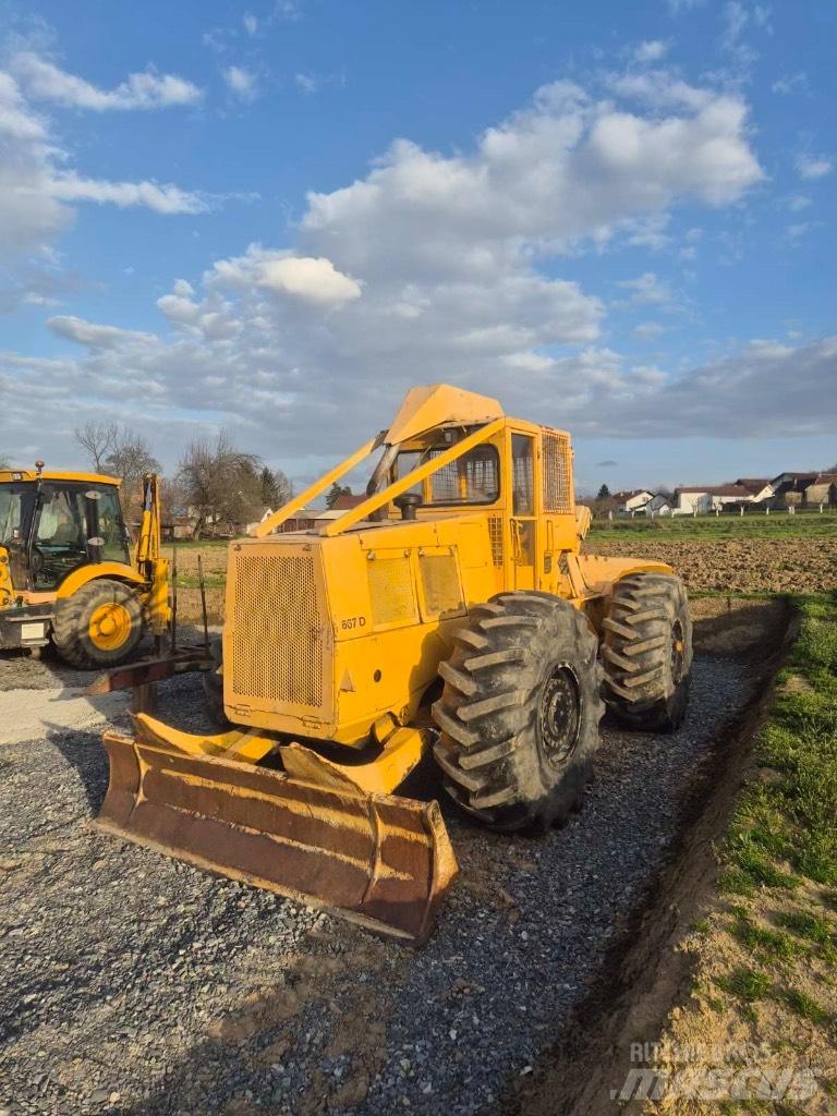 John Deere 667d Лісогосподарські трактори
