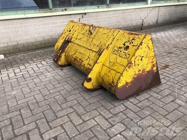 Manitou Tanden bak Ковші