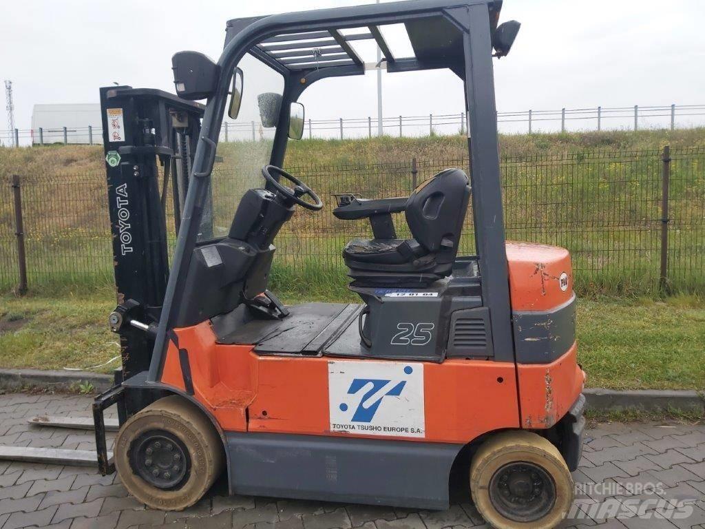 Toyota 7 FB MF 25 Електронавантажувачі