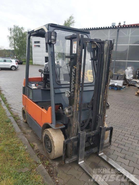 Toyota 7 FB MF 25 Електронавантажувачі
