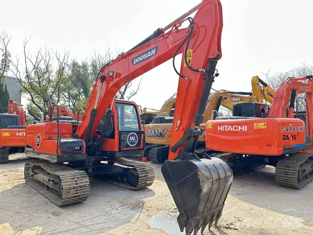 Doosan DX140LC-9C Гусеничні екскаватори
