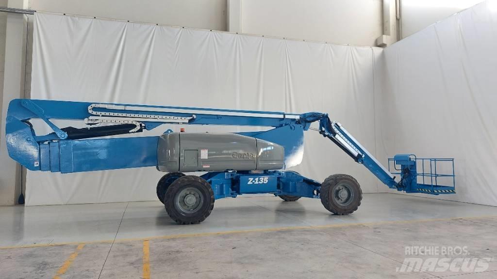 Genie ZX 135/70 Колінчаті підйомники