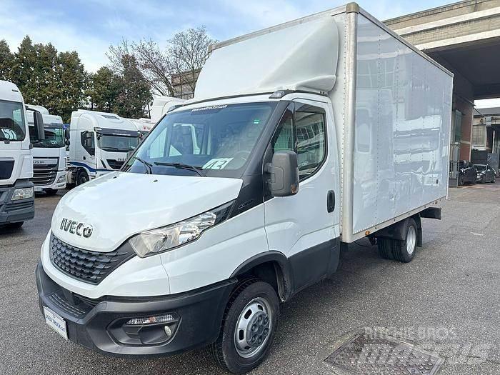 Iveco 35C14 Інше
