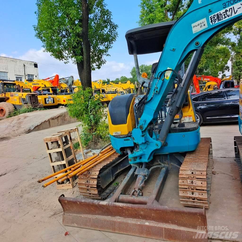 Kubota U30 Міні-екскаватори < 7т