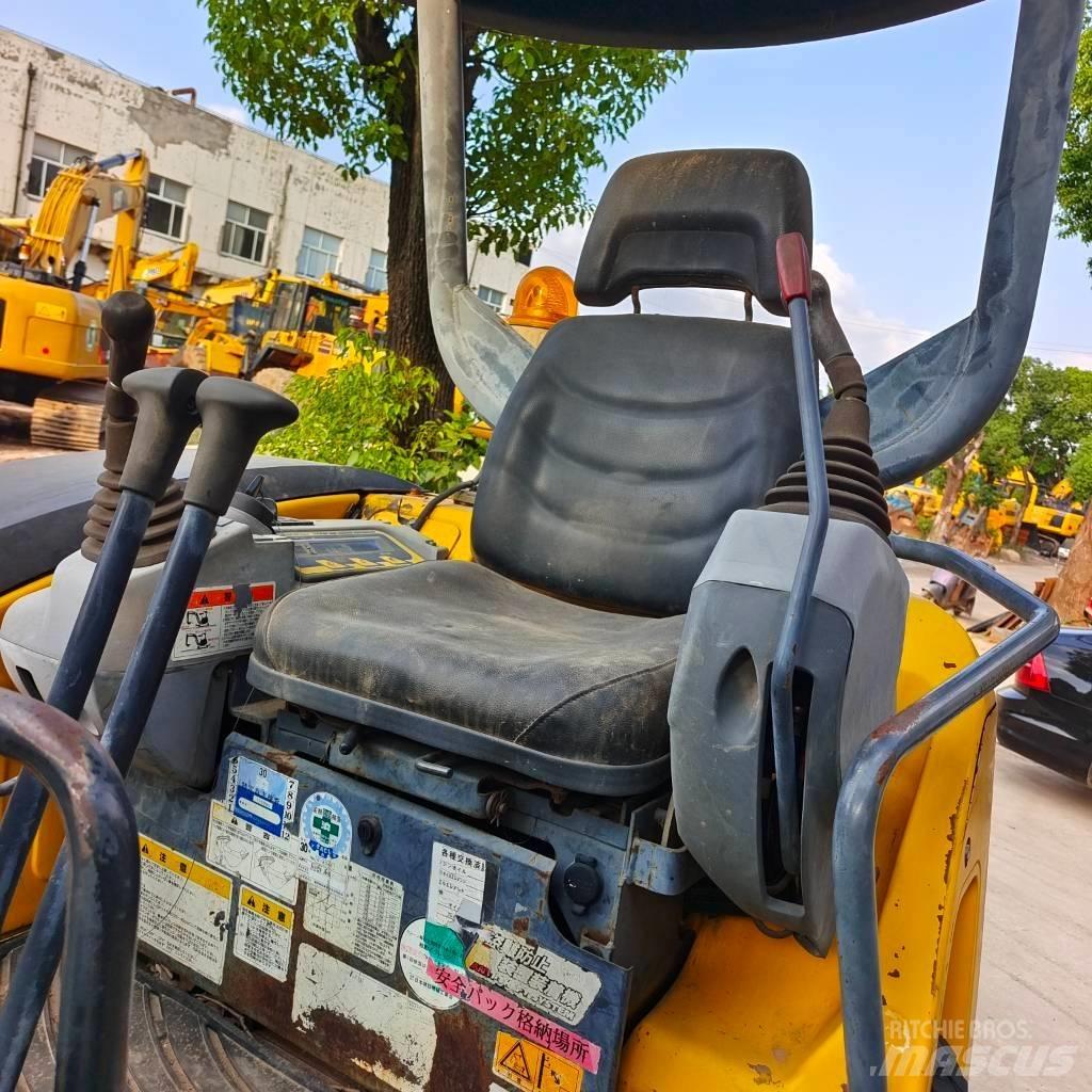 Kubota U30 Міні-екскаватори < 7т