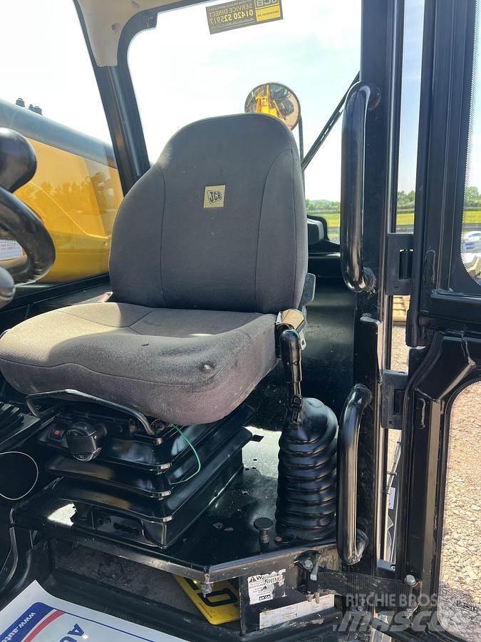 JCB 535-95 Телескопічні навантажувачі
