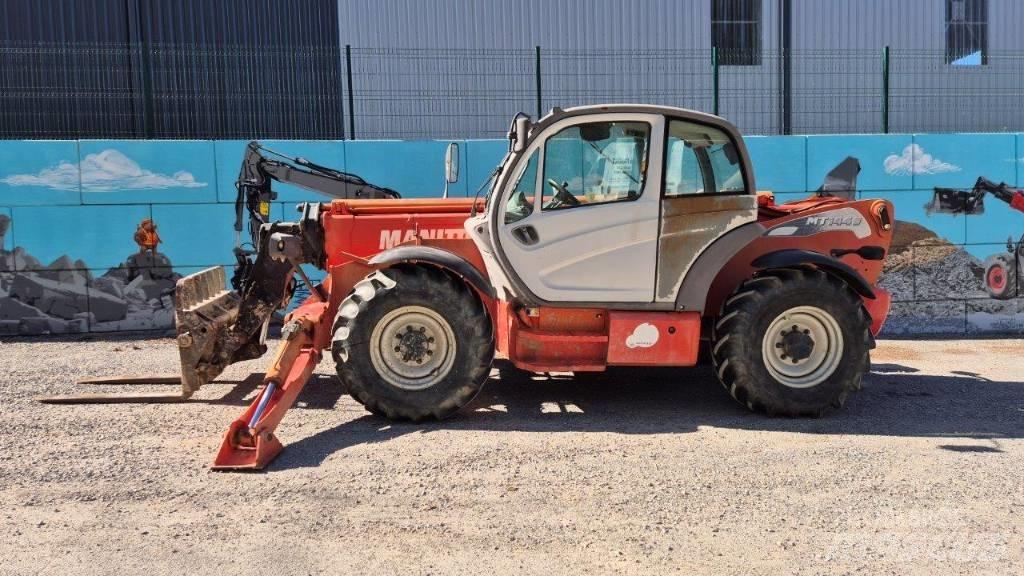 Manitou MT 1440 Телескопічні навантажувачі