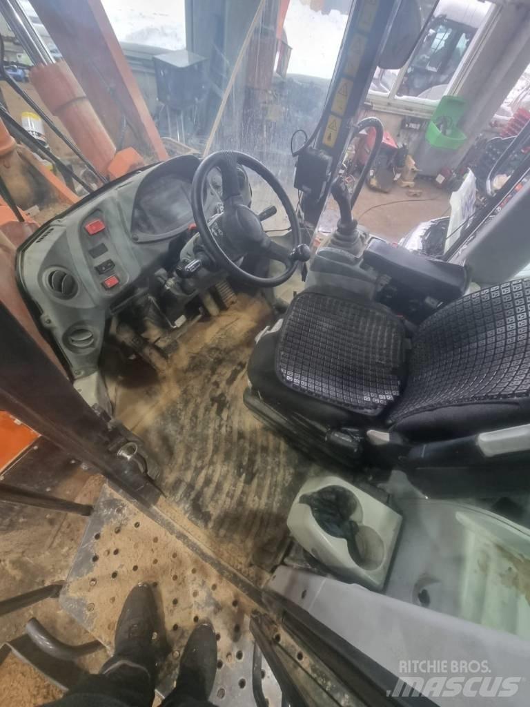 Hitachi ZW 310-6 Фронтальні навантажувачі