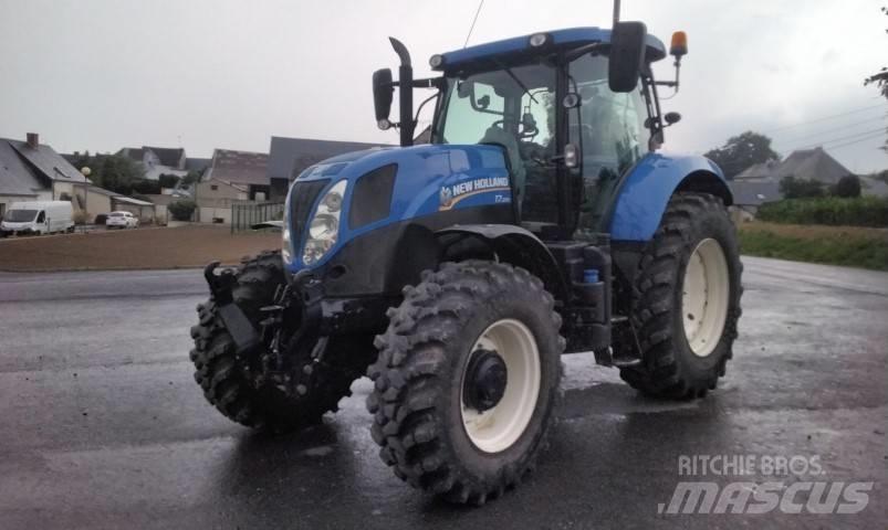 New Holland T 7.200 Трактори