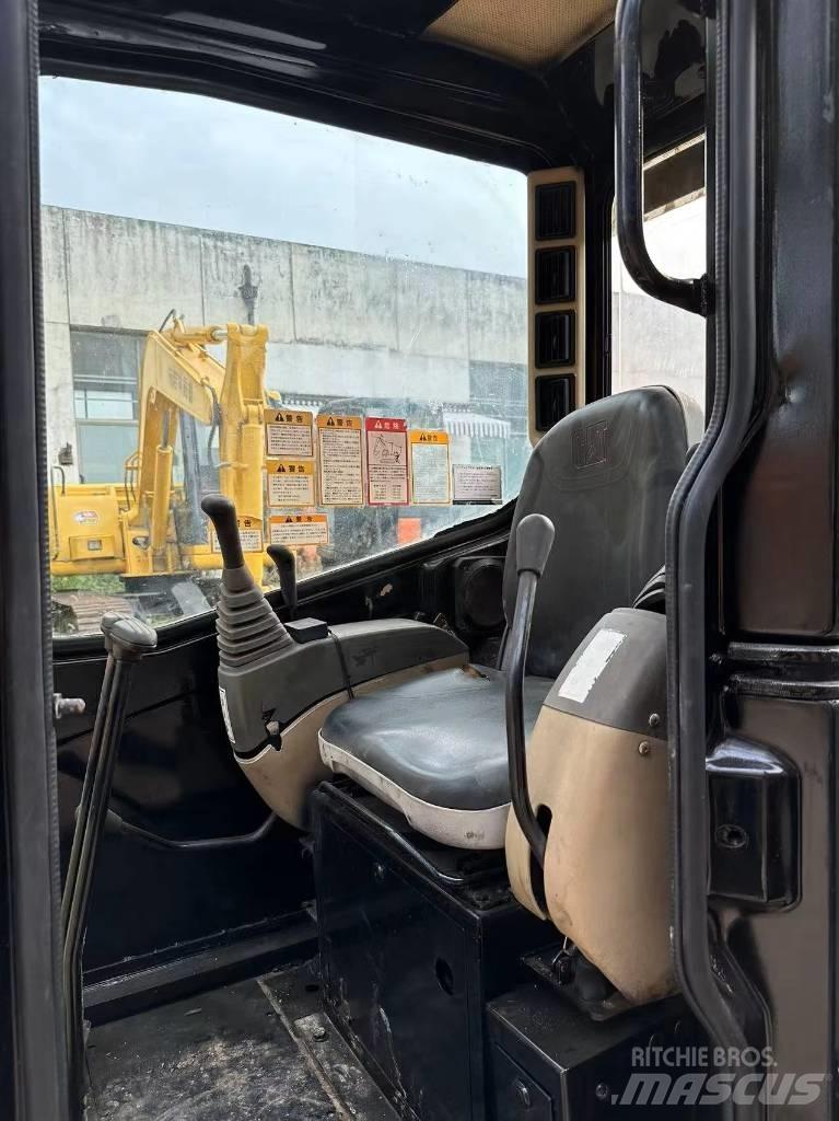 CAT 303 CR Міні-екскаватори < 7т