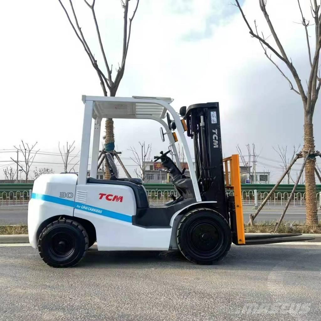 TCM FD 30 Дизельні навантажувачі