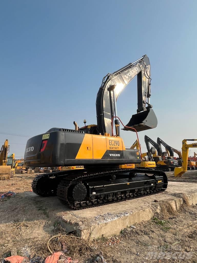 Volvo EC290 Гусеничні екскаватори