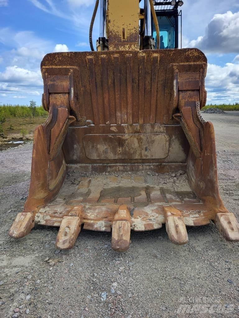 CAT 5090 B Гусеничні екскаватори