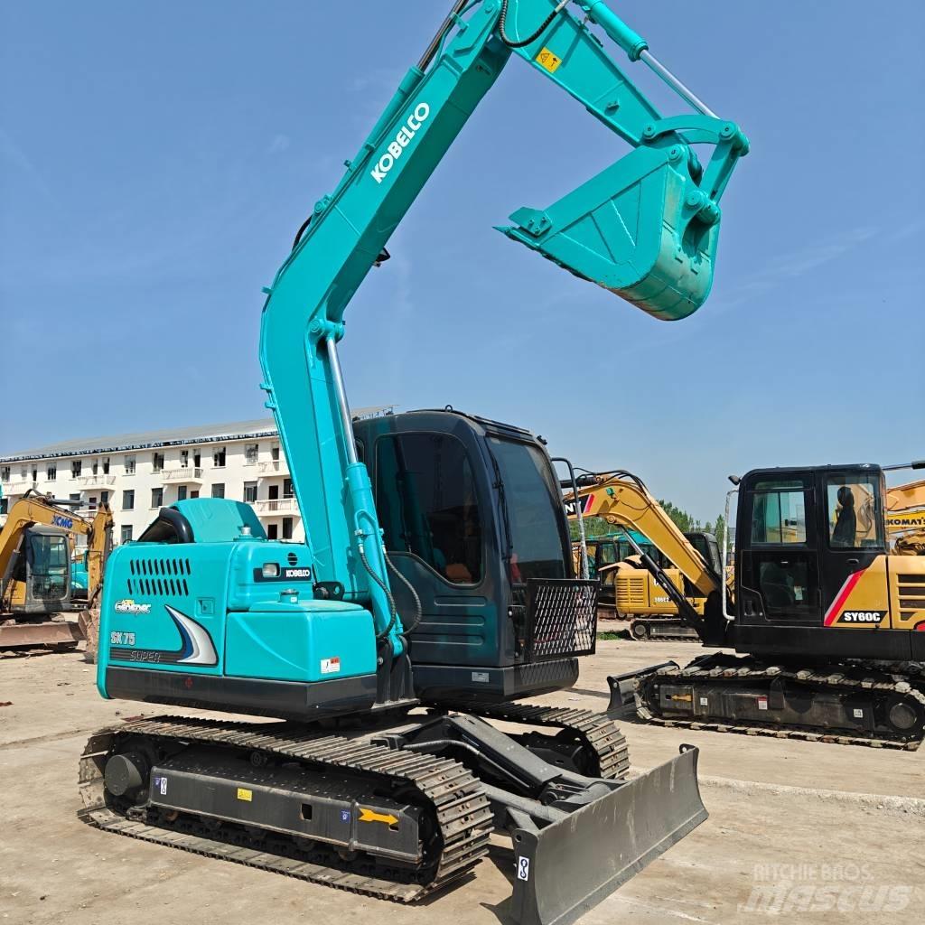 Kobelco 75D Гусеничні екскаватори
