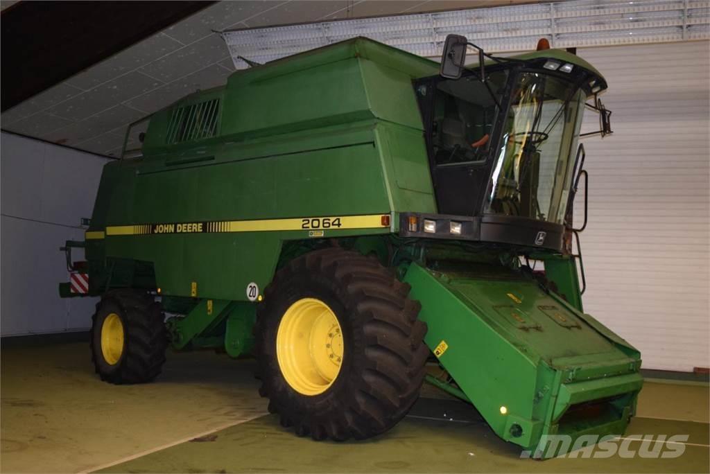John Deere 2064 Зернозбиральні комбайни