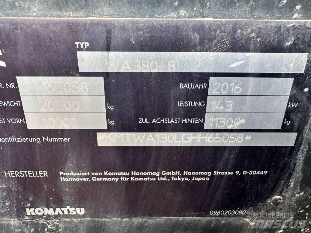 Komatsu WA380-8 Фронтальні навантажувачі