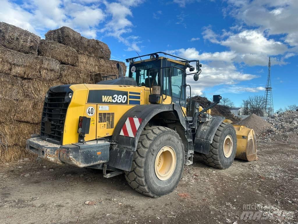 Komatsu WA380-8 Фронтальні навантажувачі