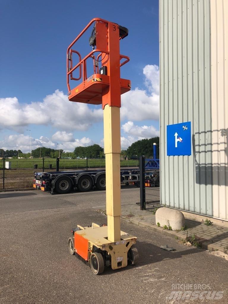 JLG 1230 ES Вертикальні щоглові підйомники