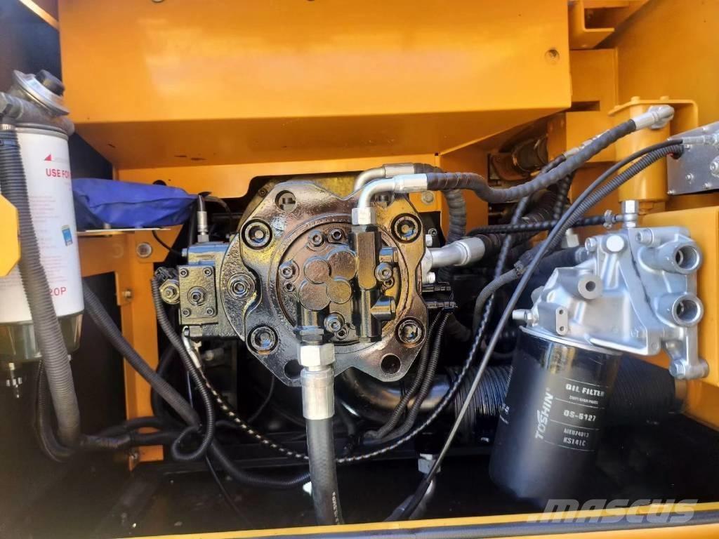 Sany SY215C Гусеничні екскаватори