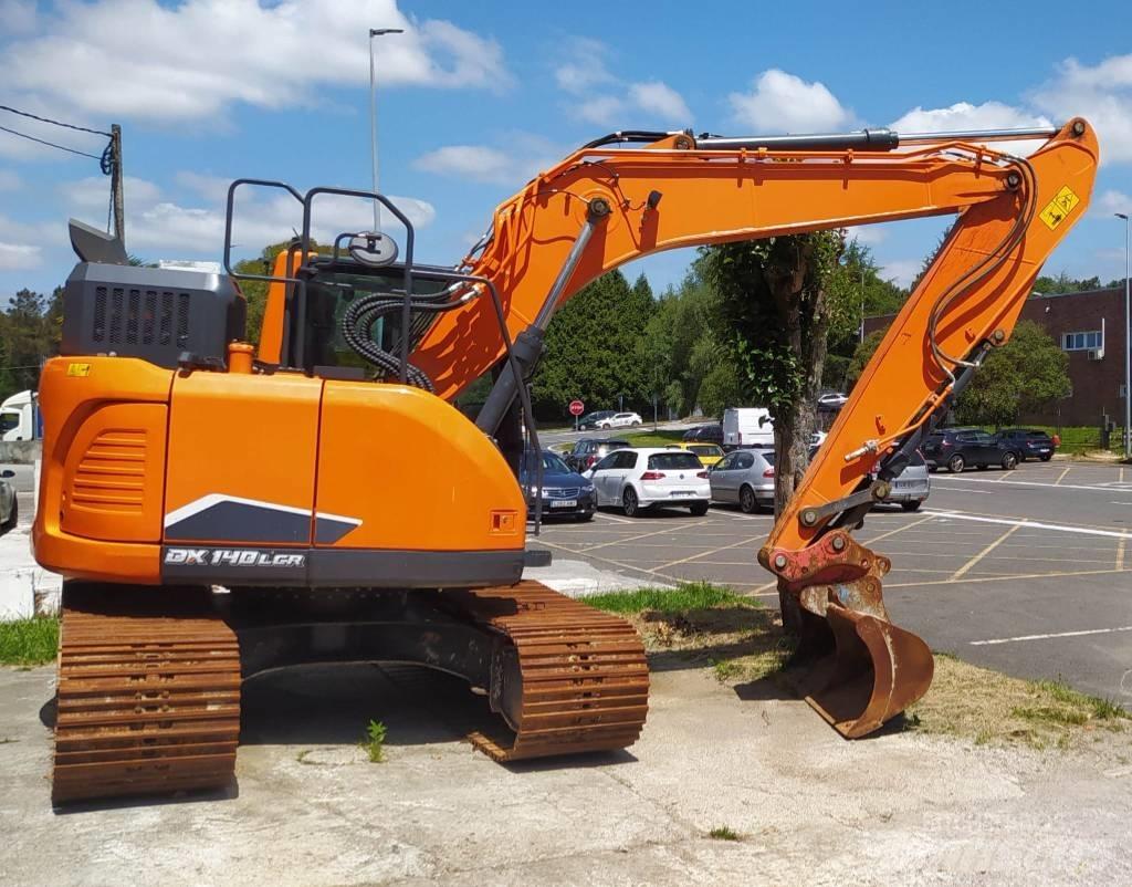 Doosan DX140LCR-7 Гусеничні екскаватори