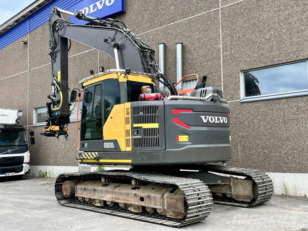 Volvo ECR 235 E Гусеничні екскаватори