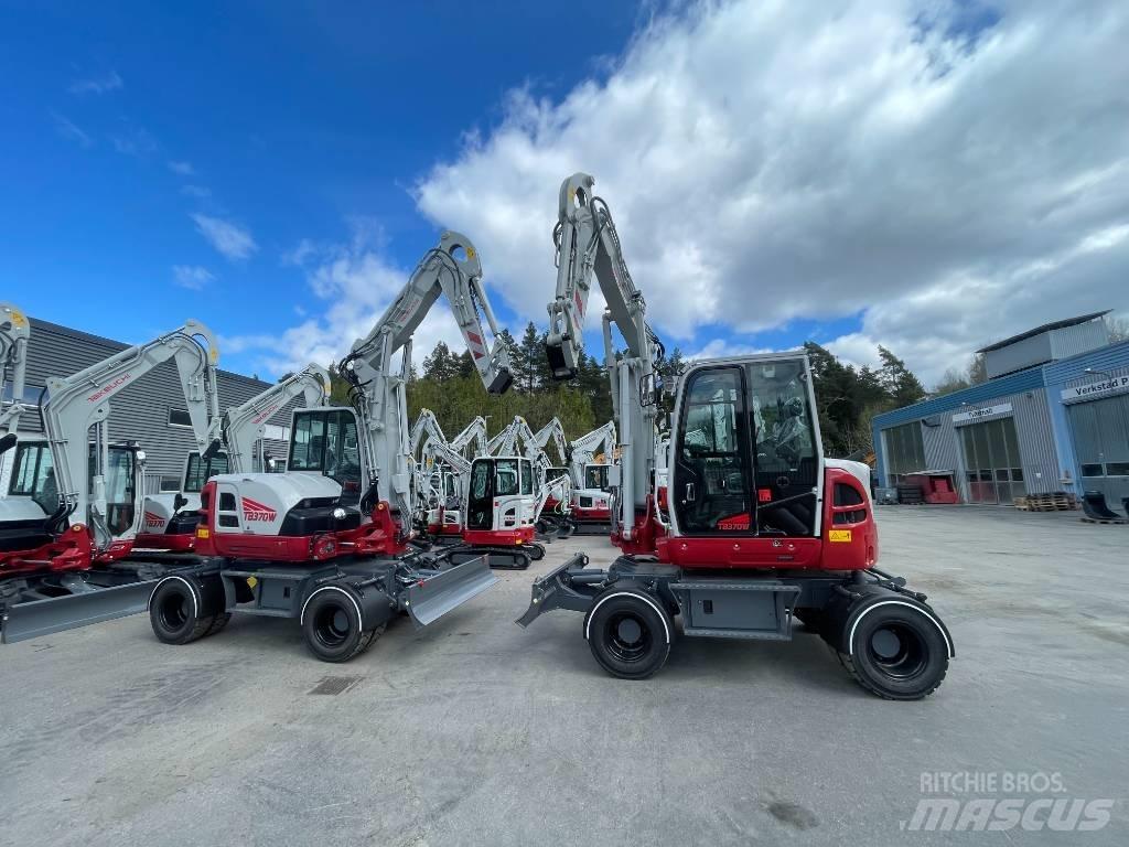 Takeuchi TB 370W Колісні екскаватори