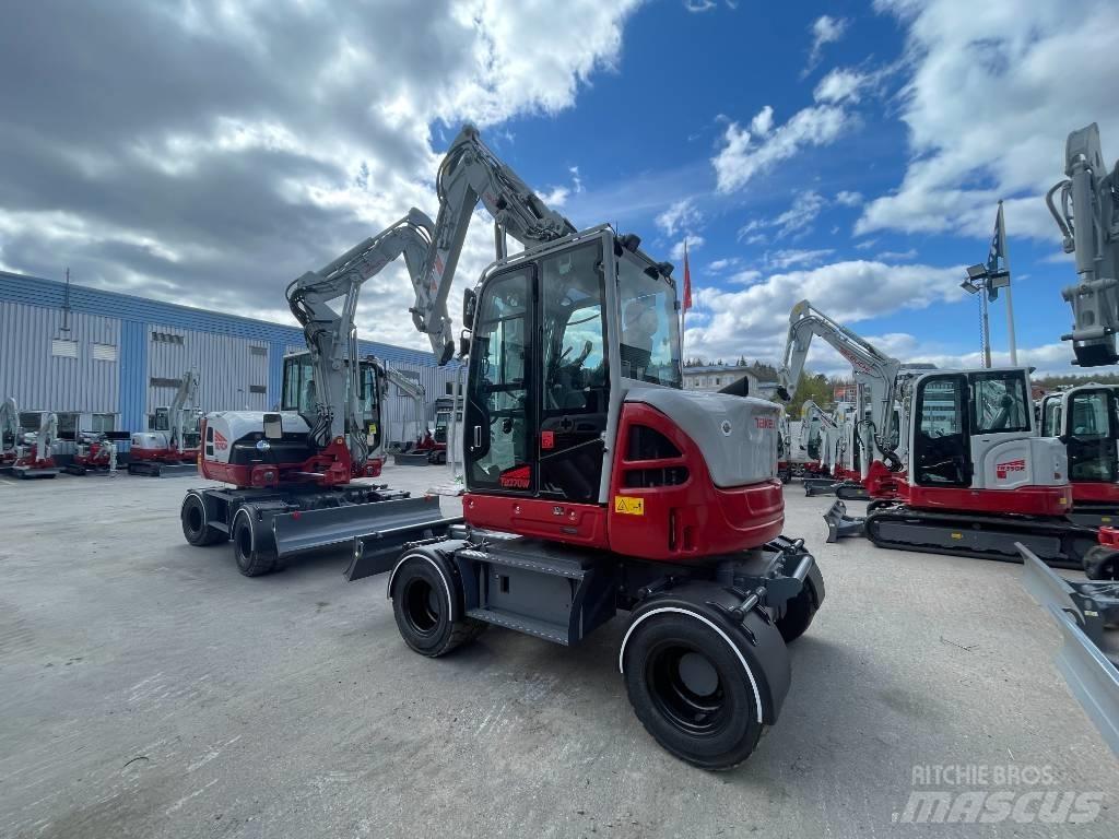 Takeuchi TB 370W Колісні екскаватори