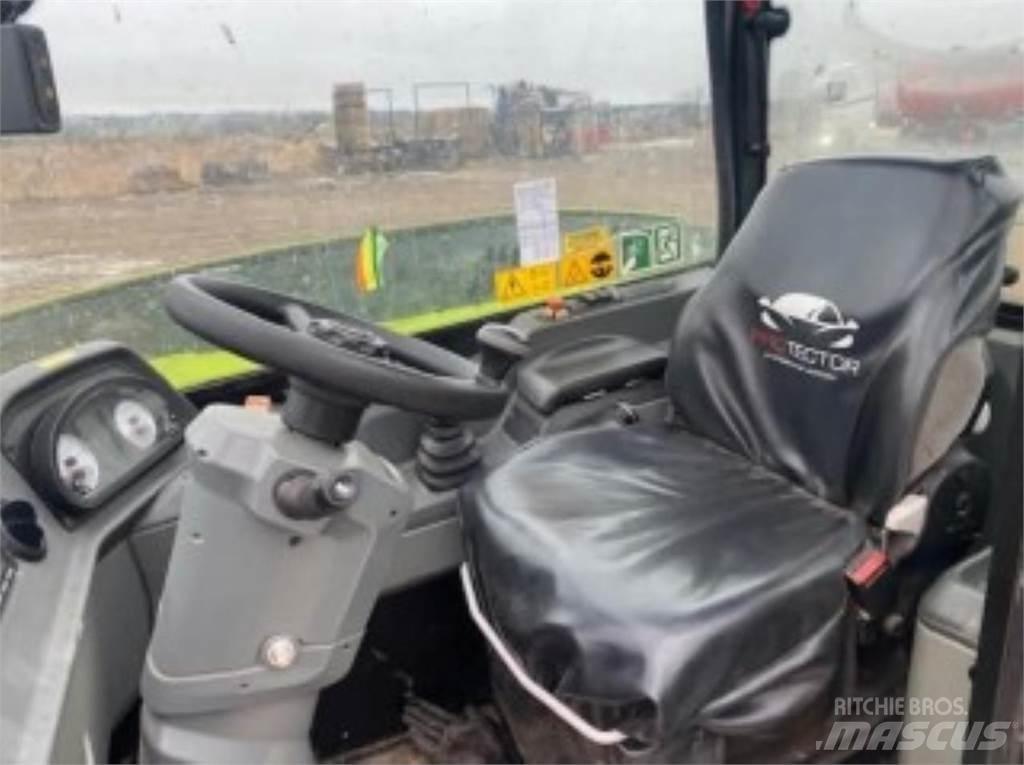 CLAAS 732 Телескопічний навантажувач