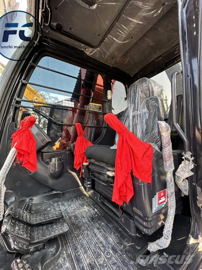 Hitachi ZX 120 Гусеничні екскаватори