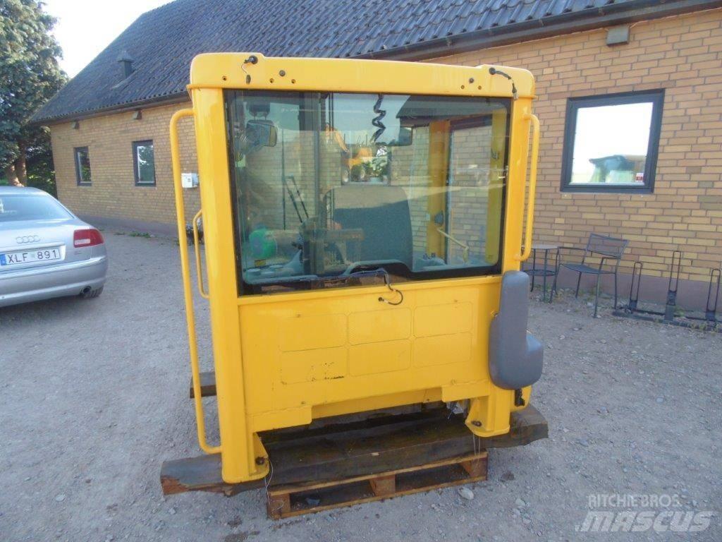 Volvo L 150 E Кабіна