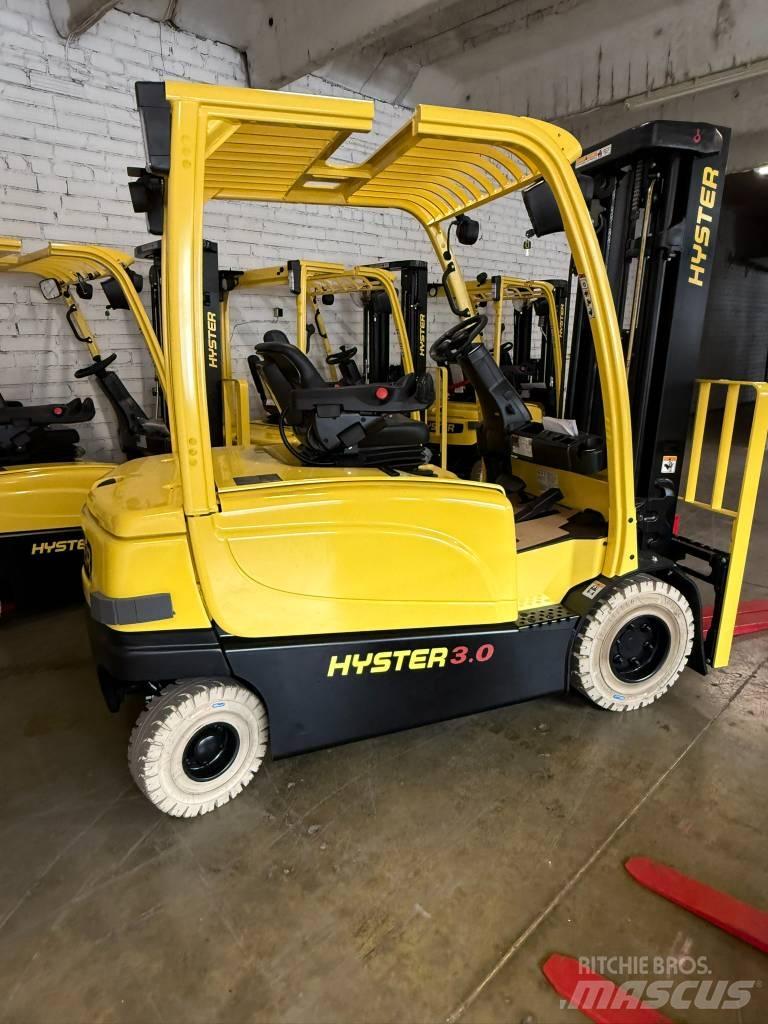 Hyster J3.0XN Електронавантажувачі